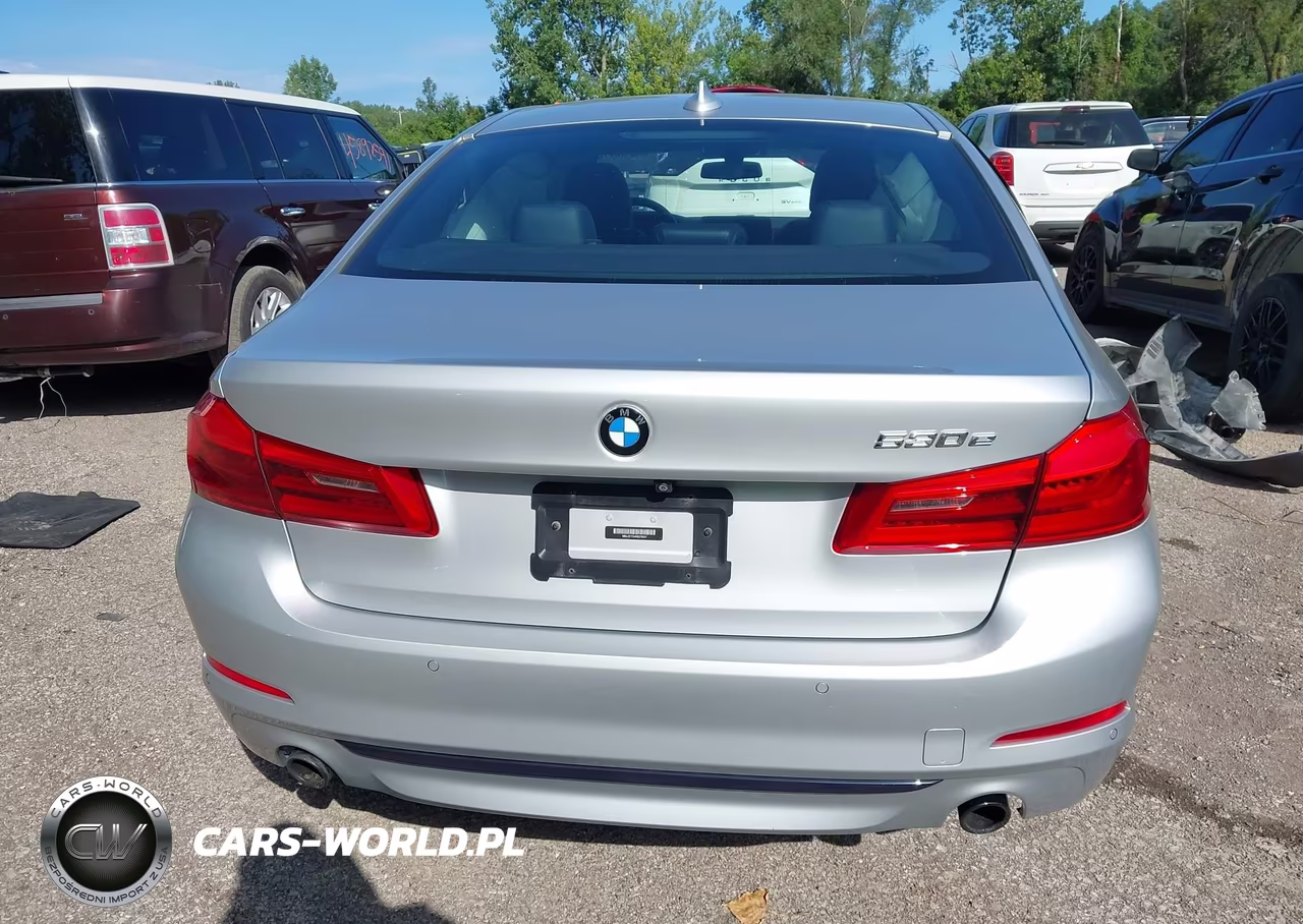 2019 BMW 530E xDrive Iperformance VIN:WBAJB1C54KB376541 - 16
