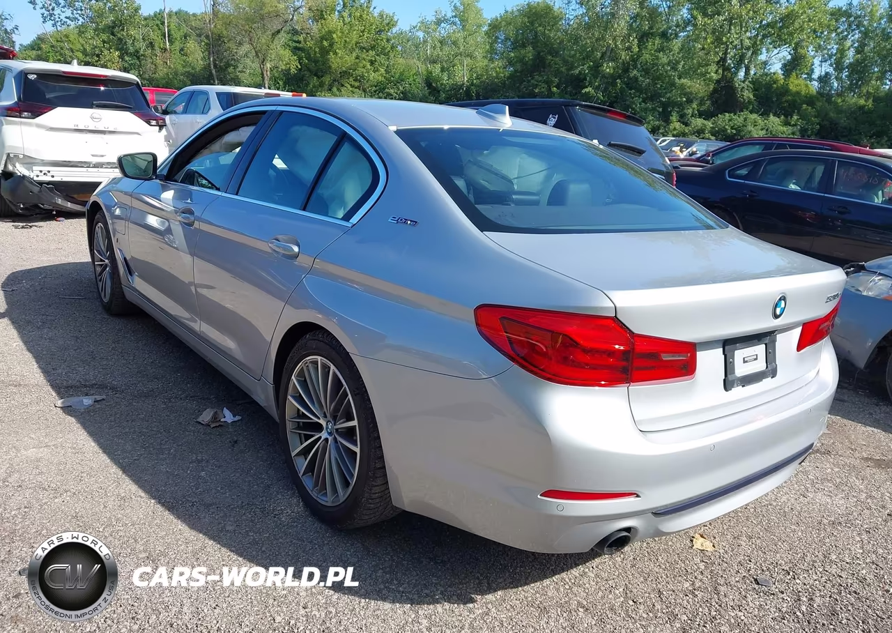 2019 BMW 530E xDrive Iperformance VIN:WBAJB1C54KB376541 - 3