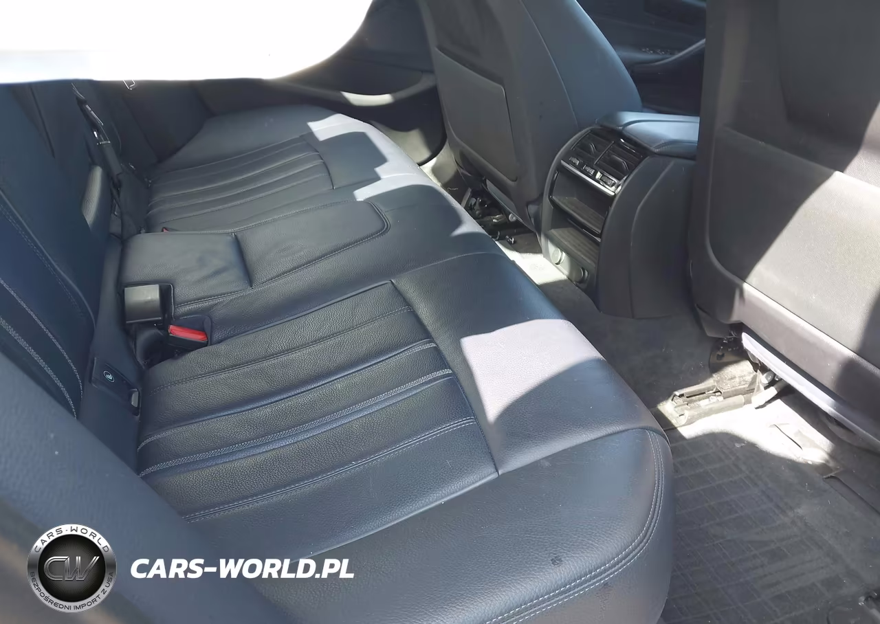 2019 BMW 530E xDrive Iperformance VIN:WBAJB1C54KB376541 - 8