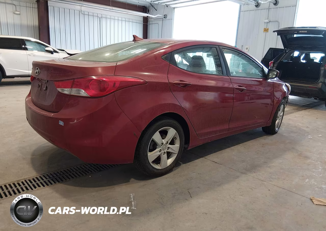 2013 Hyundai Elantra Gls VIN:KMHDH4AE8DU544722 - 4