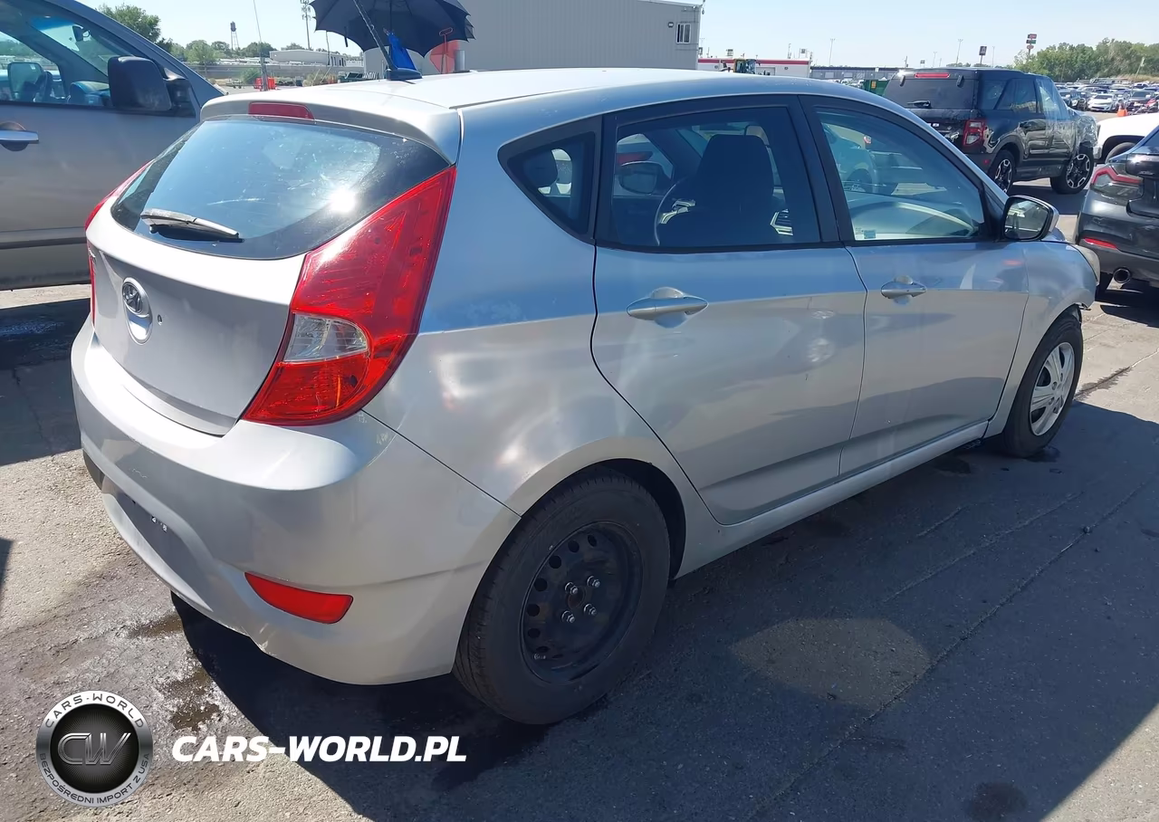 2016 Hyundai Accent Se VIN:KMHCT5AE6GU284499 - 4