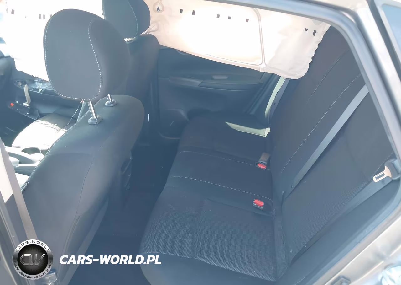 2019 Nissan Sentra S VIN:3N1AB7AP2KY259281 - 8