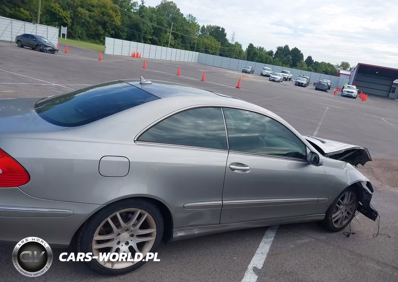 2008 Mercedes-Benz Clk 350 VIN:WDBTJ56H48F254015 - 4
