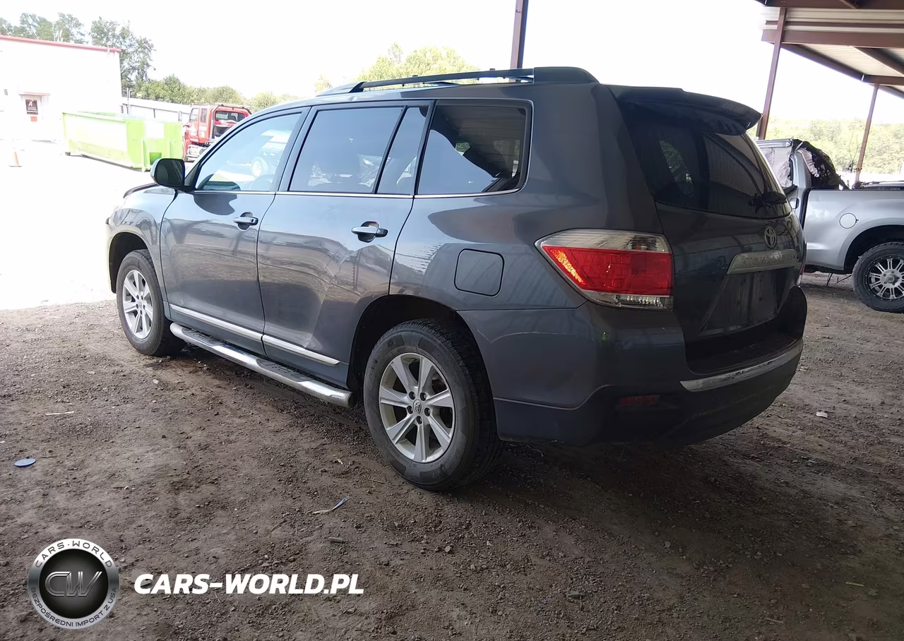 2013 Toyota Highlander Se V6 VIN:5TDZK3EH7DS137795 - 3
