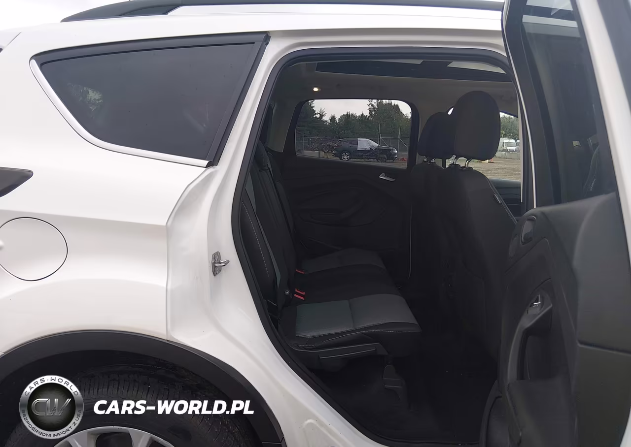2017 Ford Escape Se VIN:1FMCU0GD7HUA21616 - 8