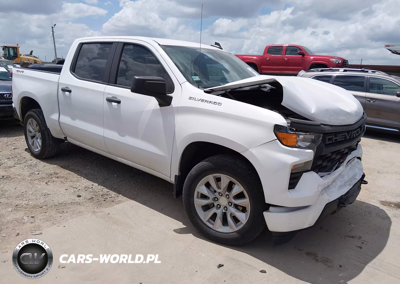 2023 Chevrolet Silverado 1500 4Wd Short Bed Custom – zdjęcie 1 z 16