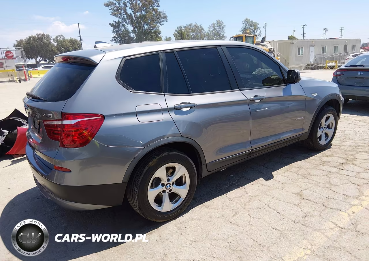 2011 BMW X3 xDrive28I VIN:5UXWX5C52BL702184 - 4
