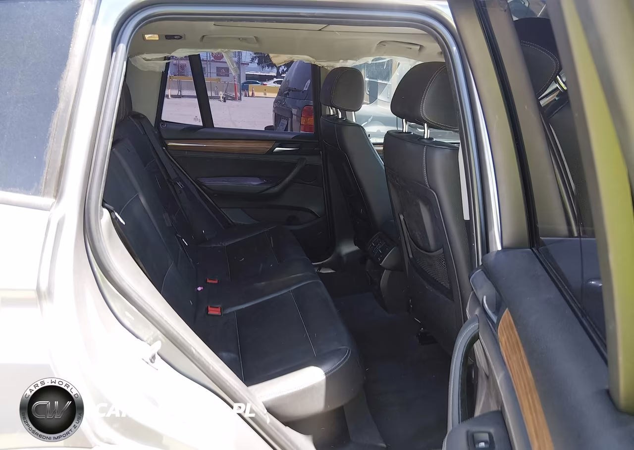 2011 BMW X3 xDrive28I VIN:5UXWX5C52BL702184 - 8