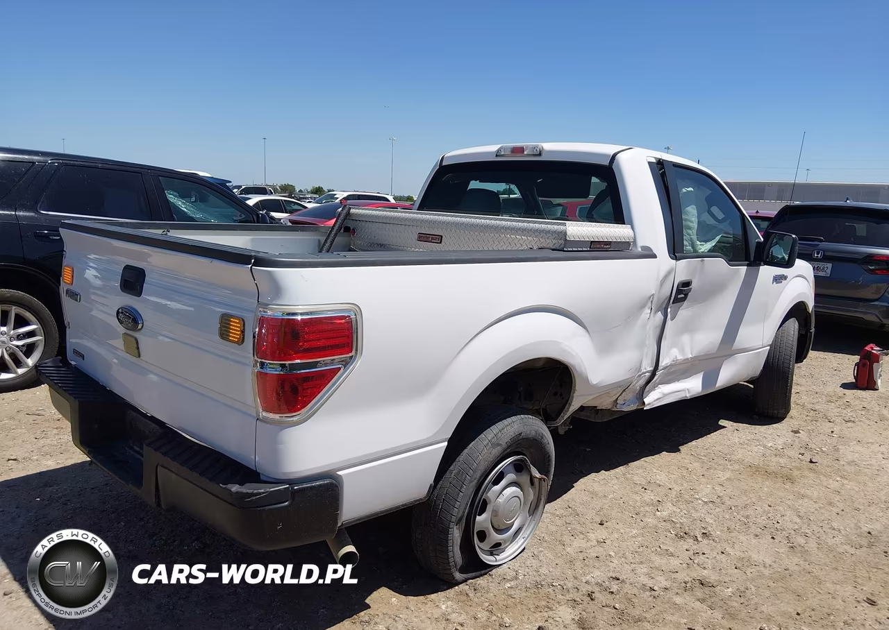 2014 Ford F-150 Xl VIN:1FTMF1CM7EKF93839 - 4