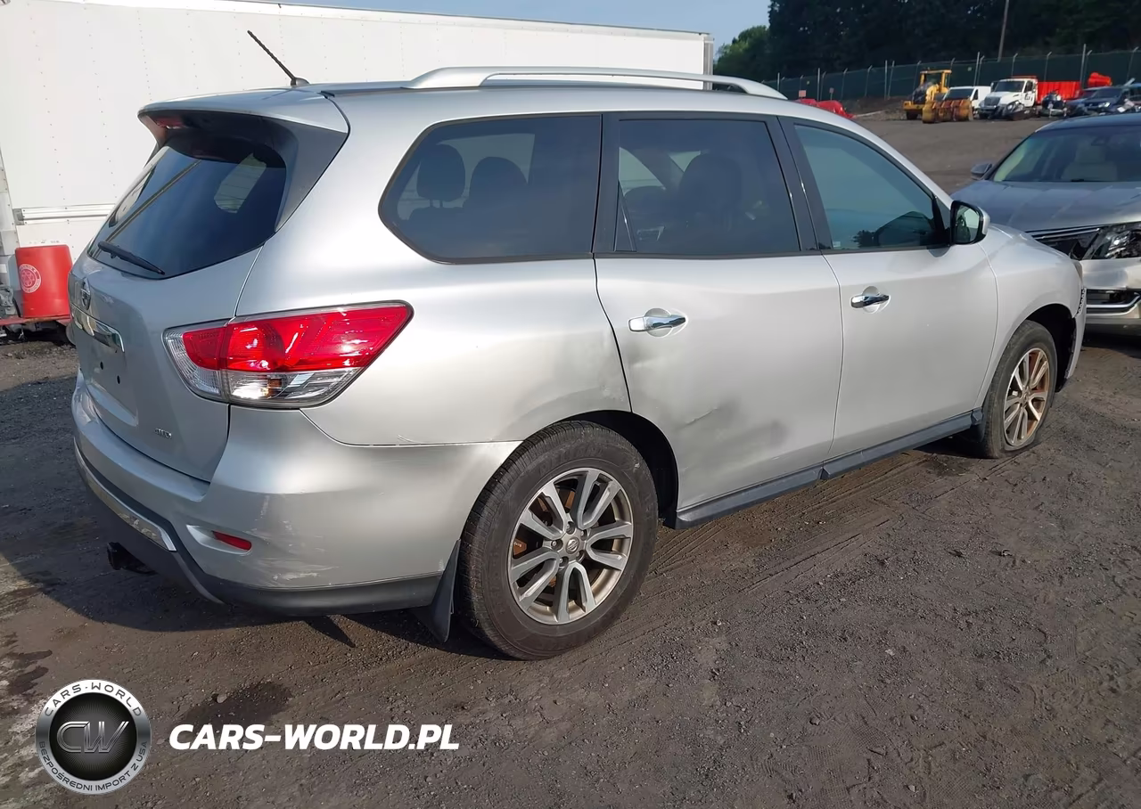 2015 Nissan Pathfinder S VIN:5N1AR2MM9FC646045 - 4