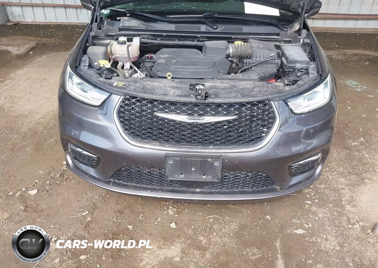 2021 Chrysler Pacifica Touring VIN:2C4RC1FGXMR608094 - 10