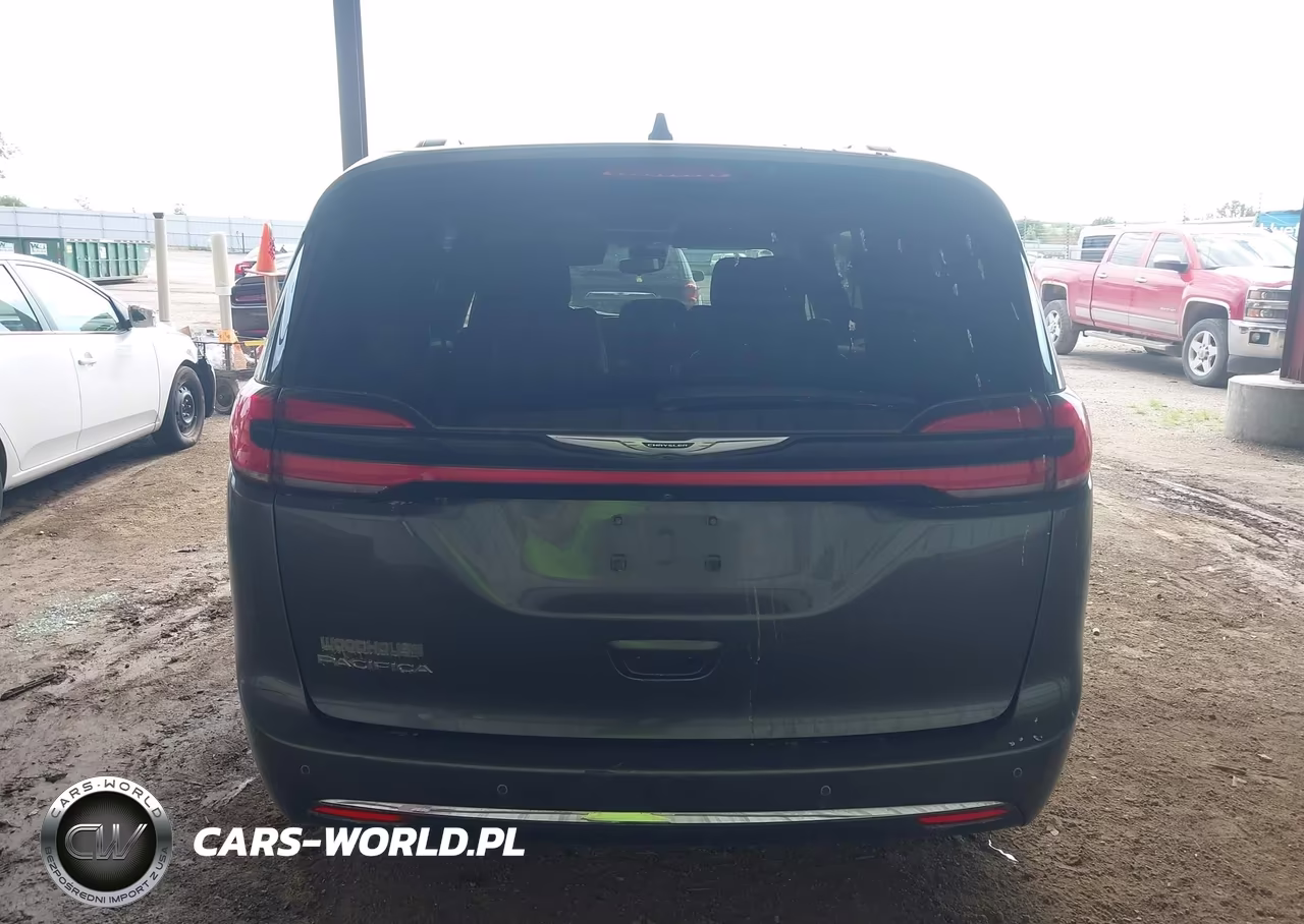 2021 Chrysler Pacifica Touring VIN:2C4RC1FGXMR608094 - 16