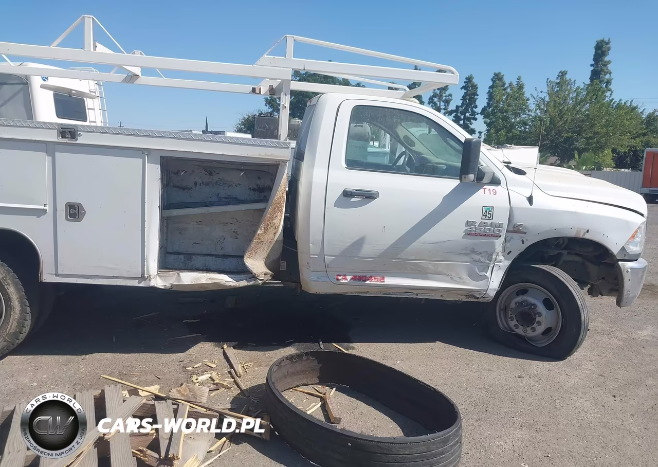 2017 Ram 4500 Chassis Tradesman-Slt VIN:3C7WRKBL9HG727912 - 11