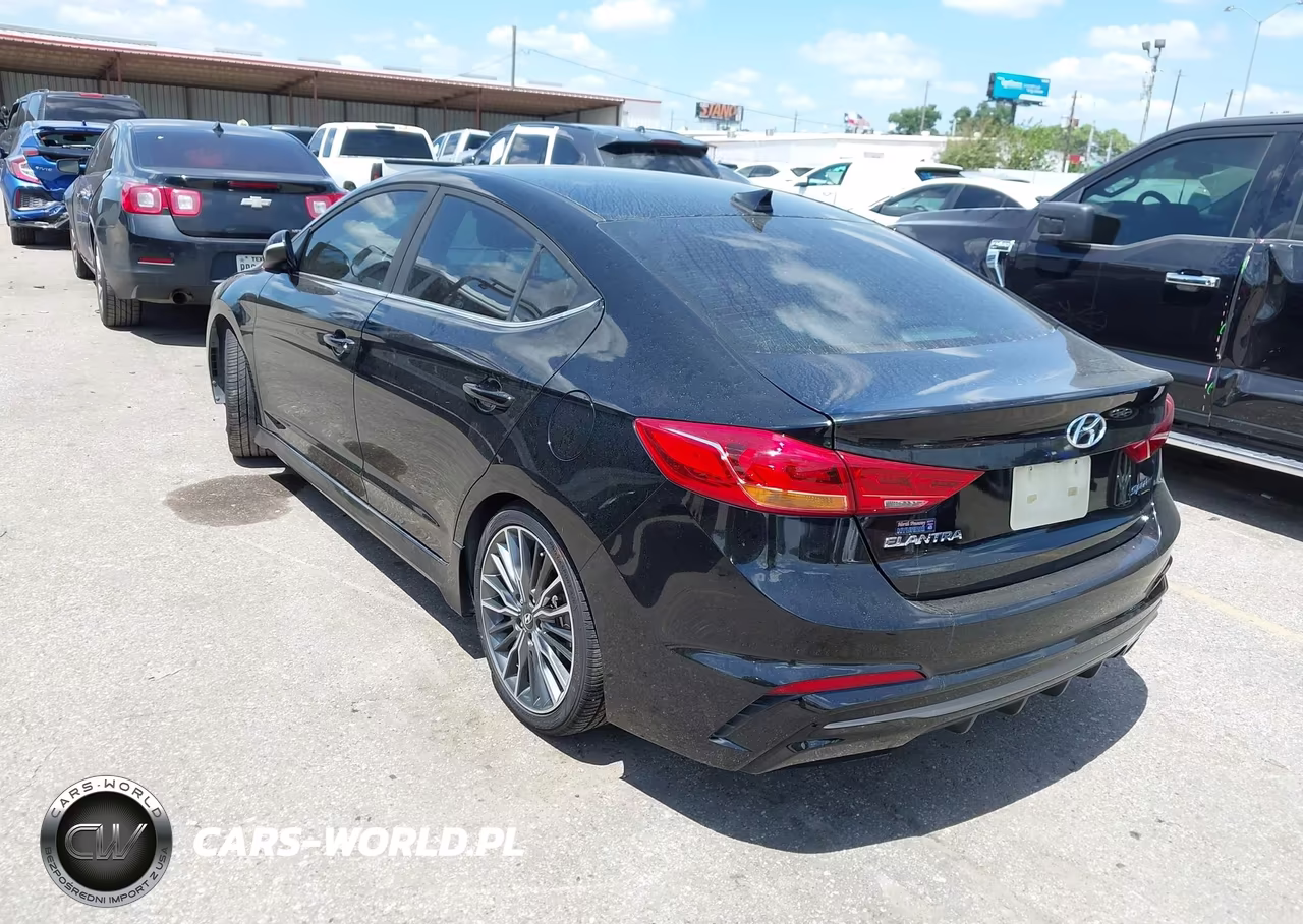 2018 Hyundai Elantra Sport VIN:KMHD04LB2JU510085 - 3