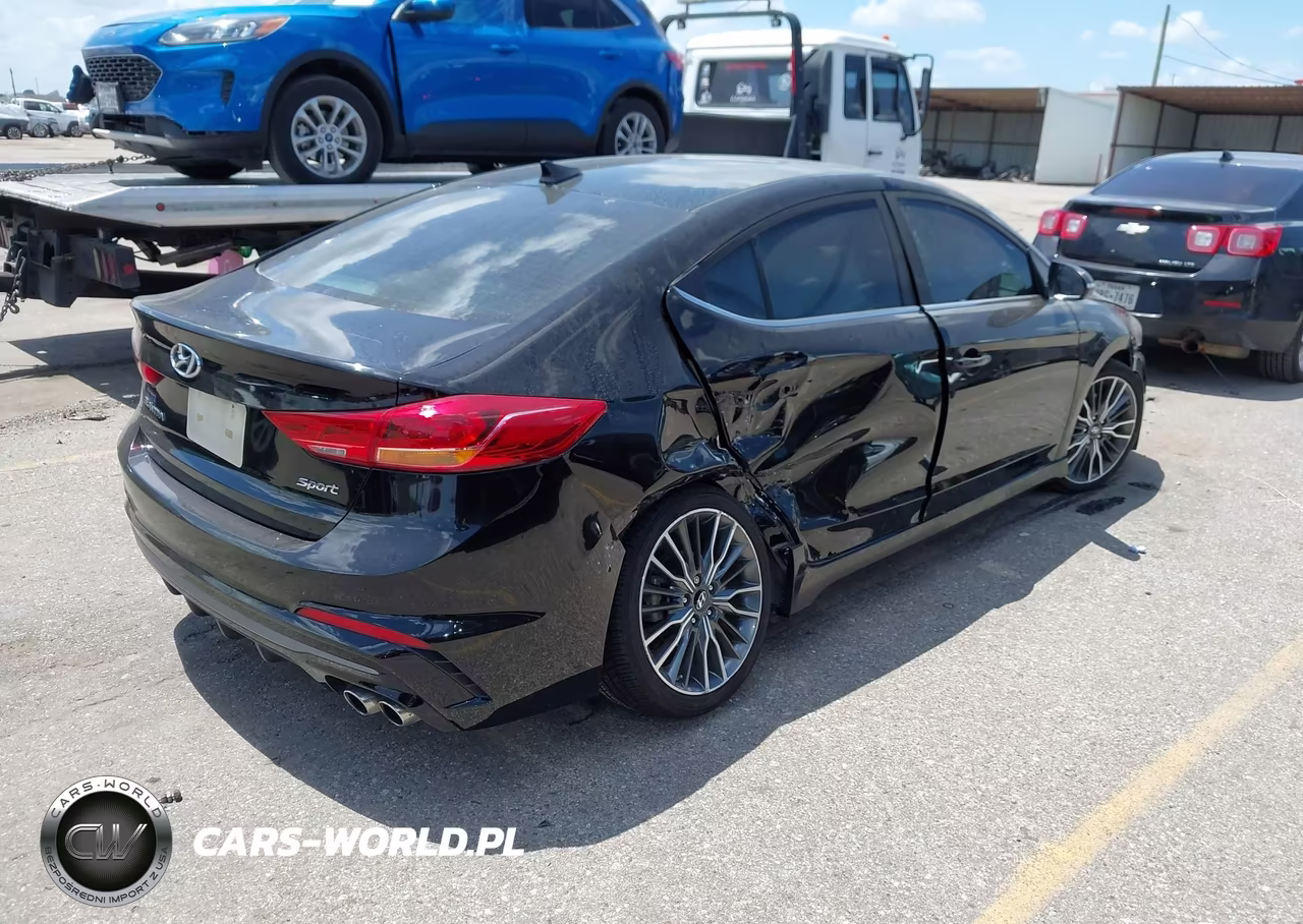 2018 Hyundai Elantra Sport VIN:KMHD04LB2JU510085 - 4