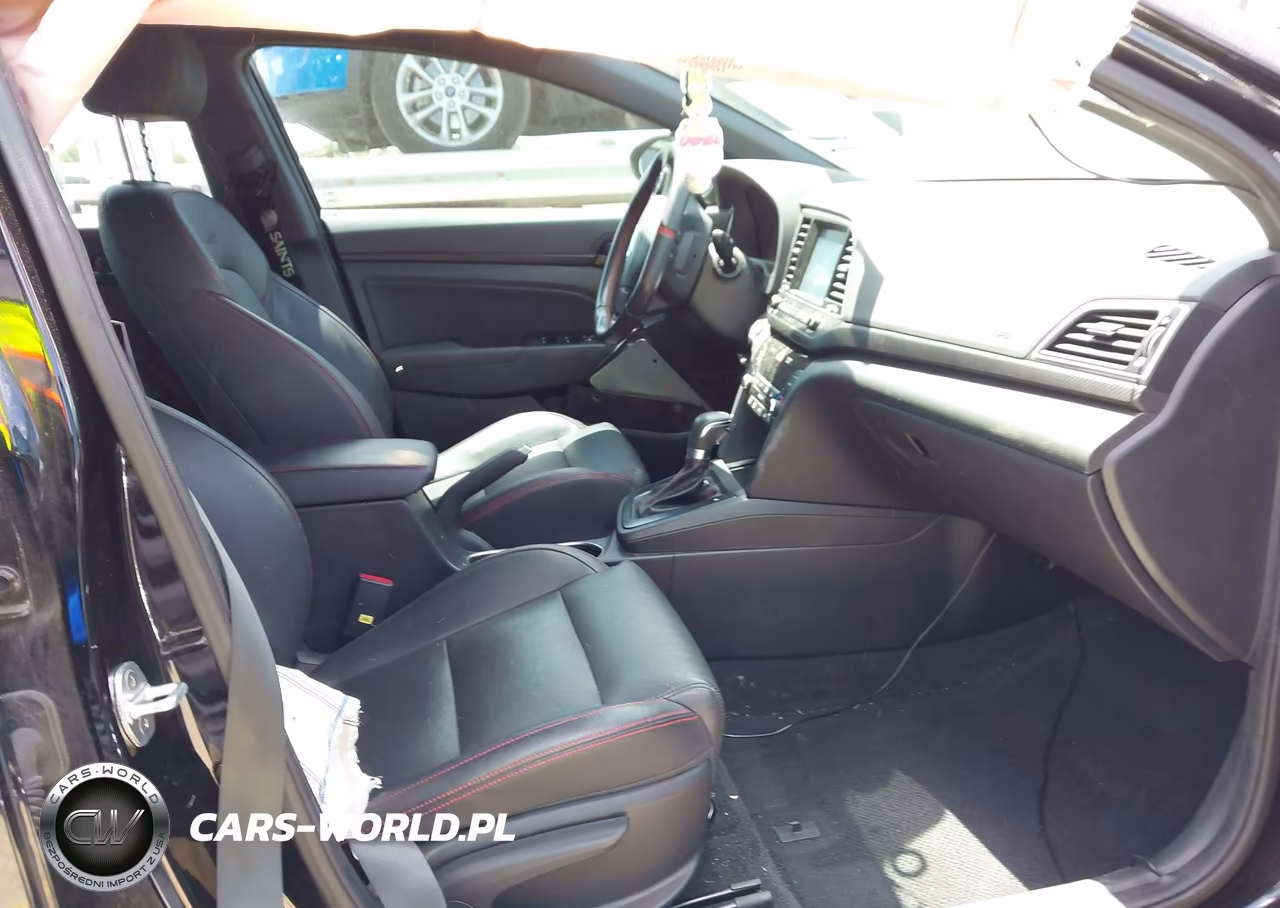 2018 Hyundai Elantra Sport VIN:KMHD04LB2JU510085 - 5