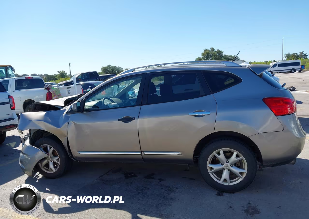2011 Nissan Rogue Sv VIN:JN8AS5MT5BW573917 - 13