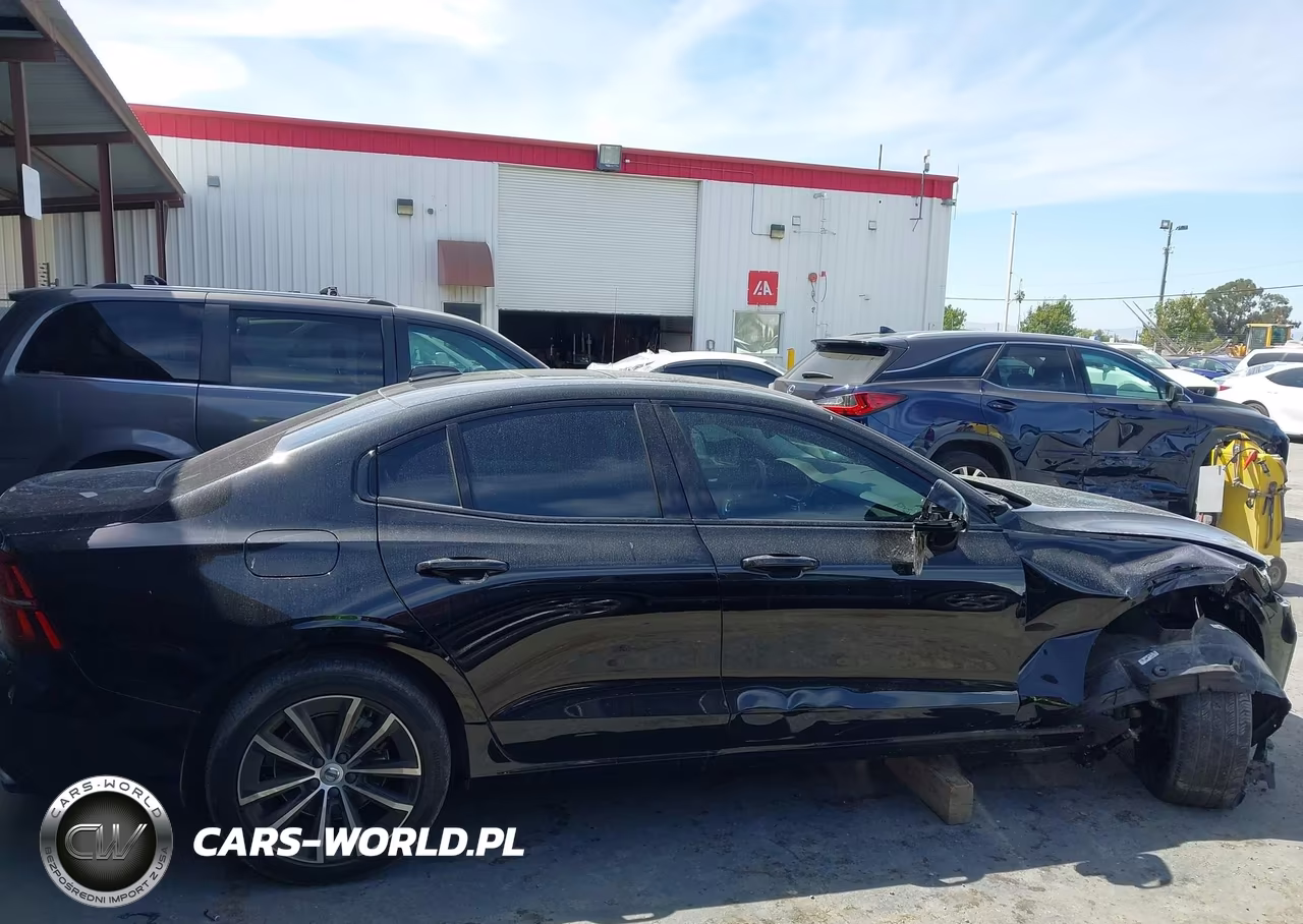 2021 Volvo S60 T5 Momentum VIN:7JR102FZ0MG123267 - 13