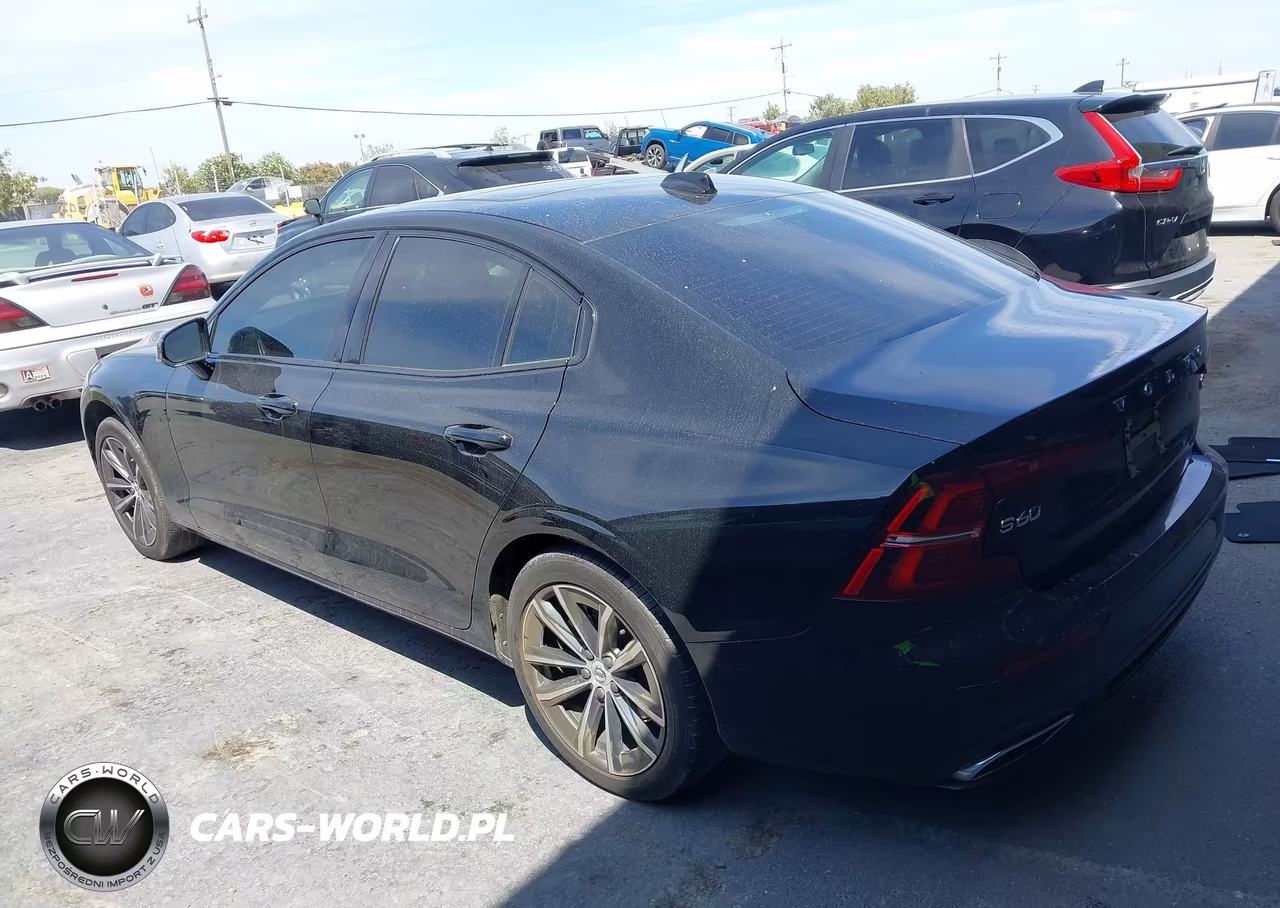 2021 Volvo S60 T5 Momentum VIN:7JR102FZ0MG123267 - 3