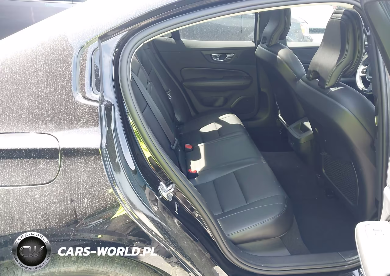 2021 Volvo S60 T5 Momentum VIN:7JR102FZ0MG123267 - 8