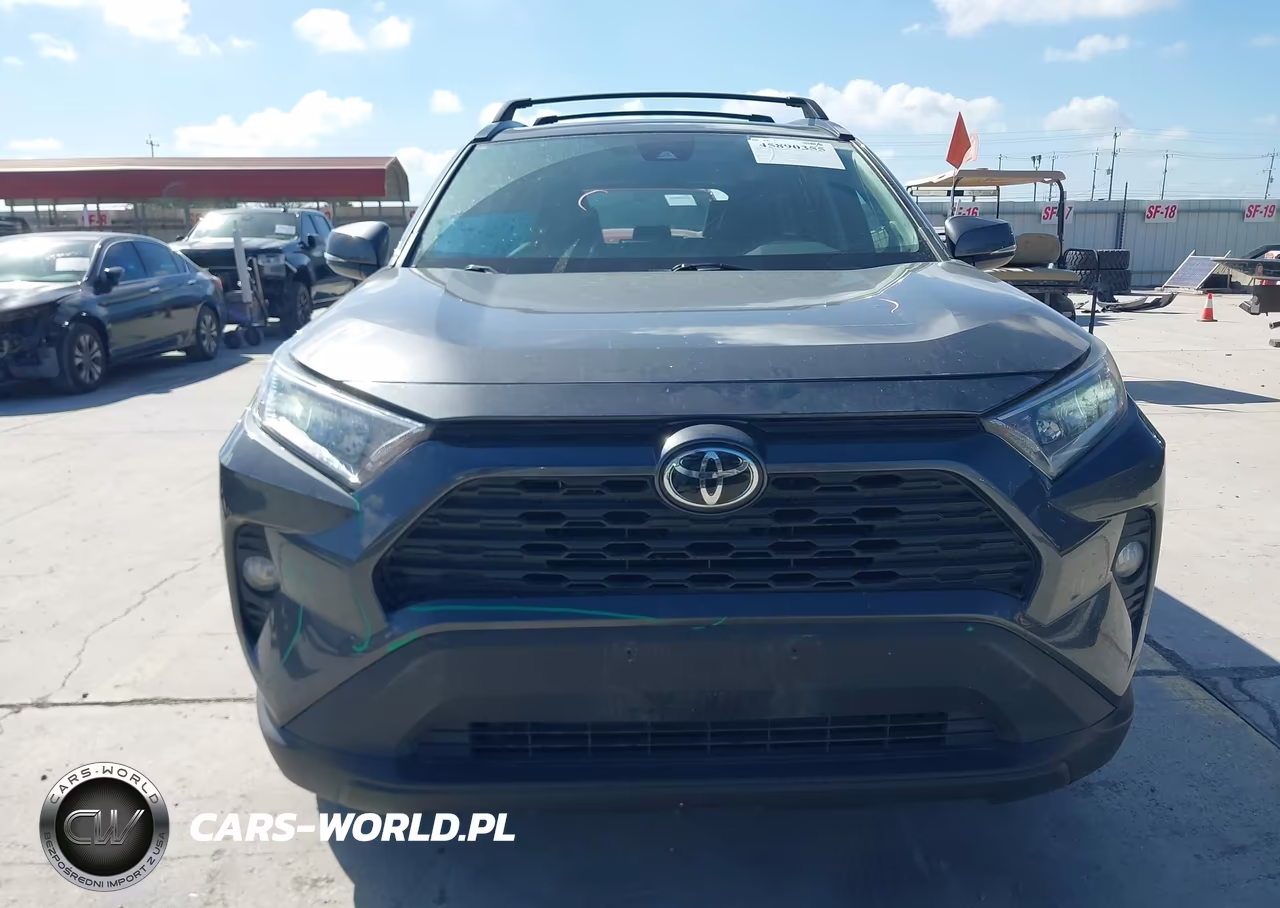 2019 Toyota Rav4 Xle Premium VIN:2T3C1RFV2KW038362 - 13
