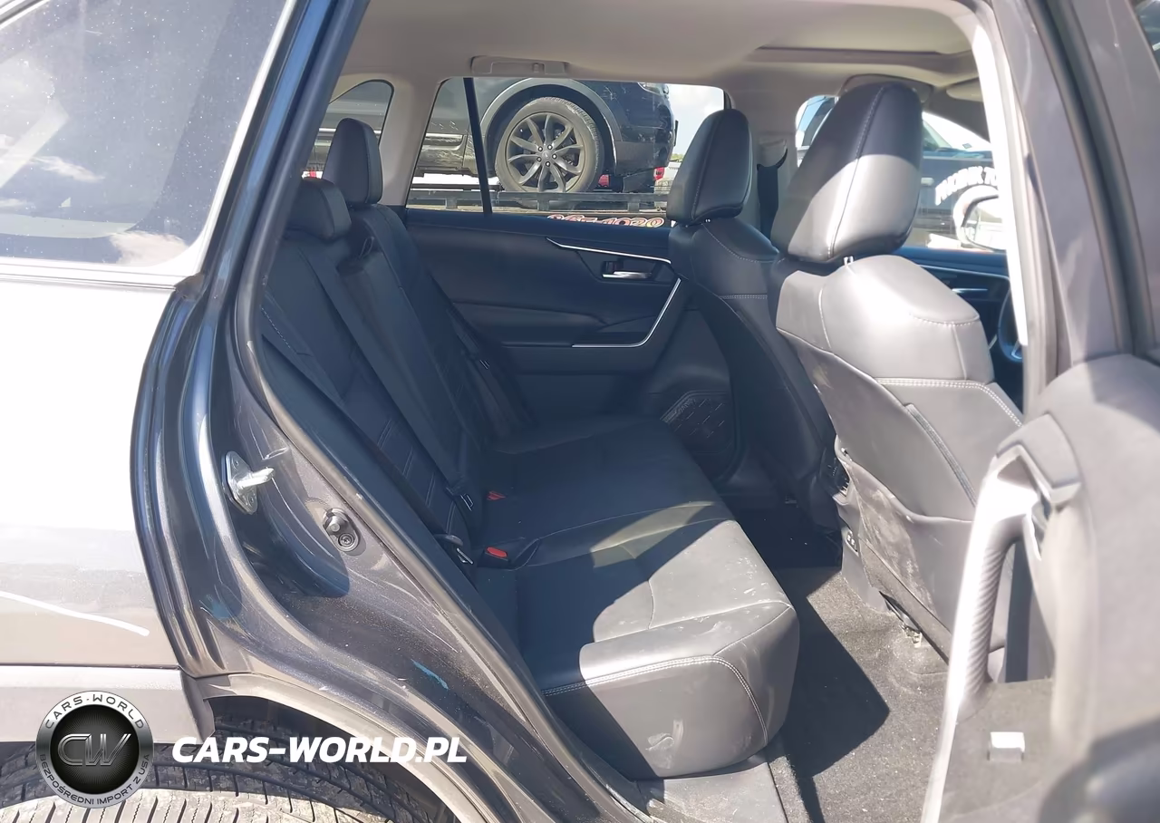 2019 Toyota Rav4 Xle Premium VIN:2T3C1RFV2KW038362 - 8