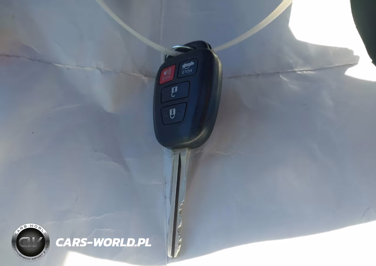 2016 Toyota Corolla Le Plus VIN:2T1BURHE3GC545837 - 11
