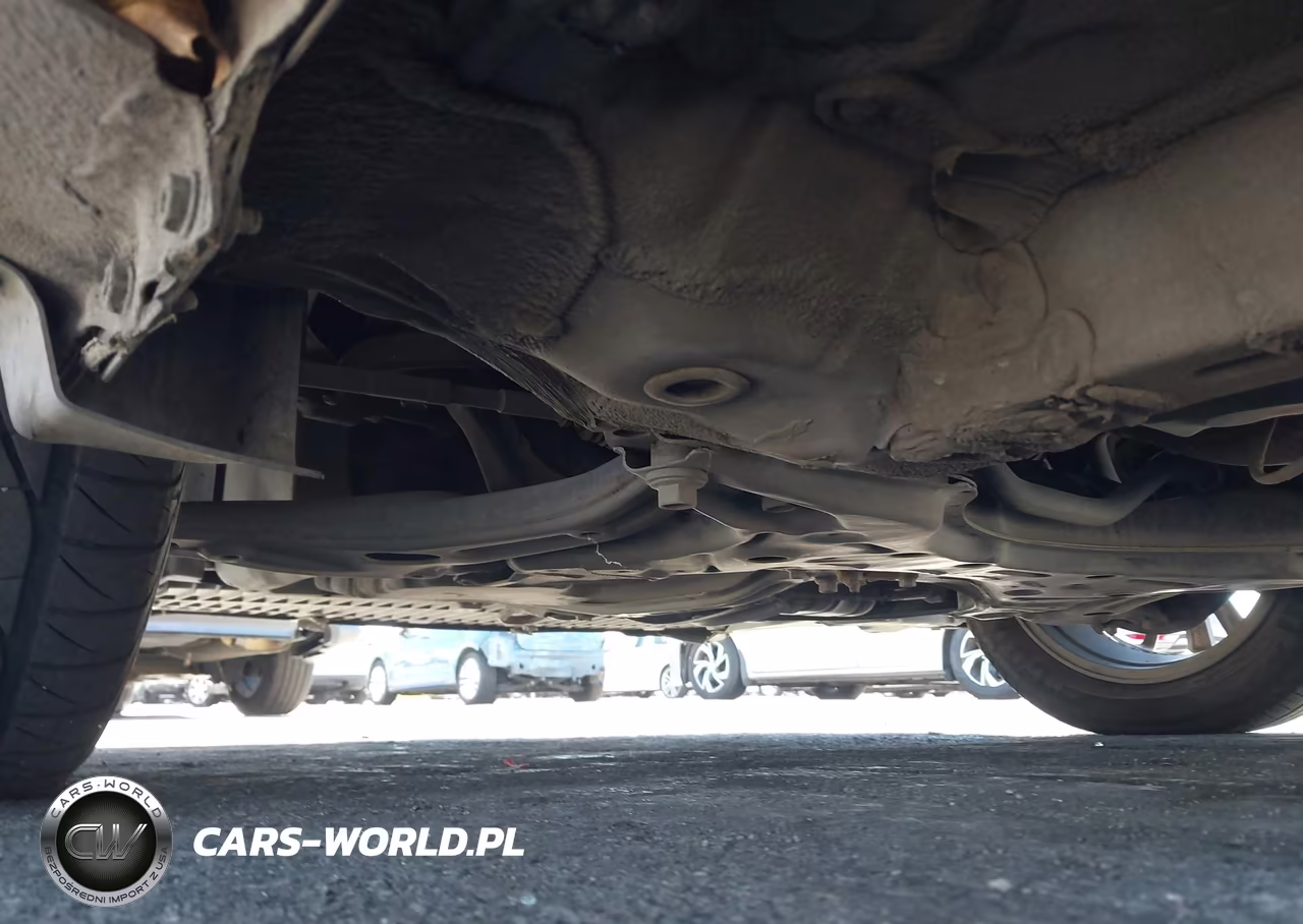 2016 Toyota Corolla Le Plus VIN:2T1BURHE3GC545837 - 18