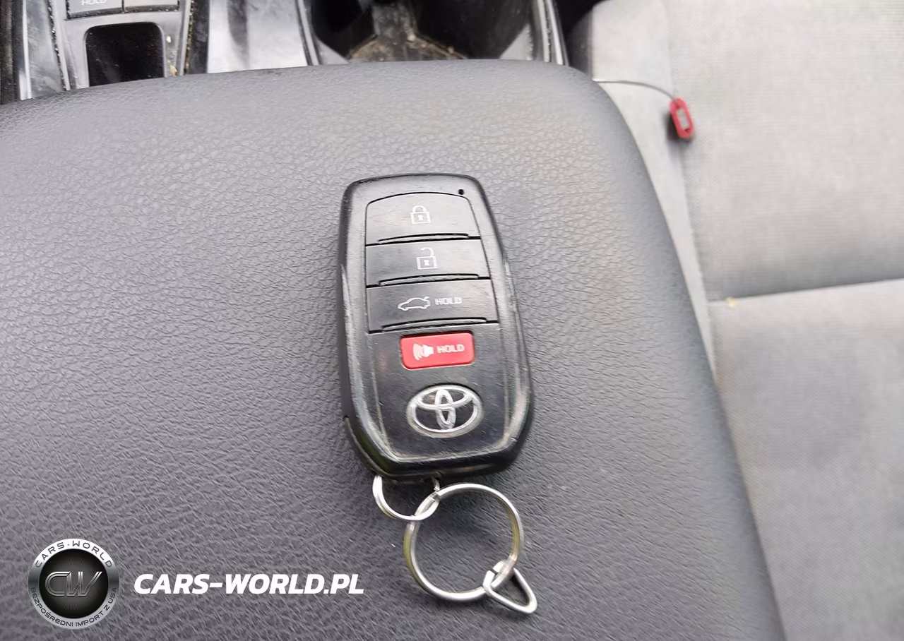 2025 Toyota Camry Le VIN:4T1DAACK8SU139480 - 11