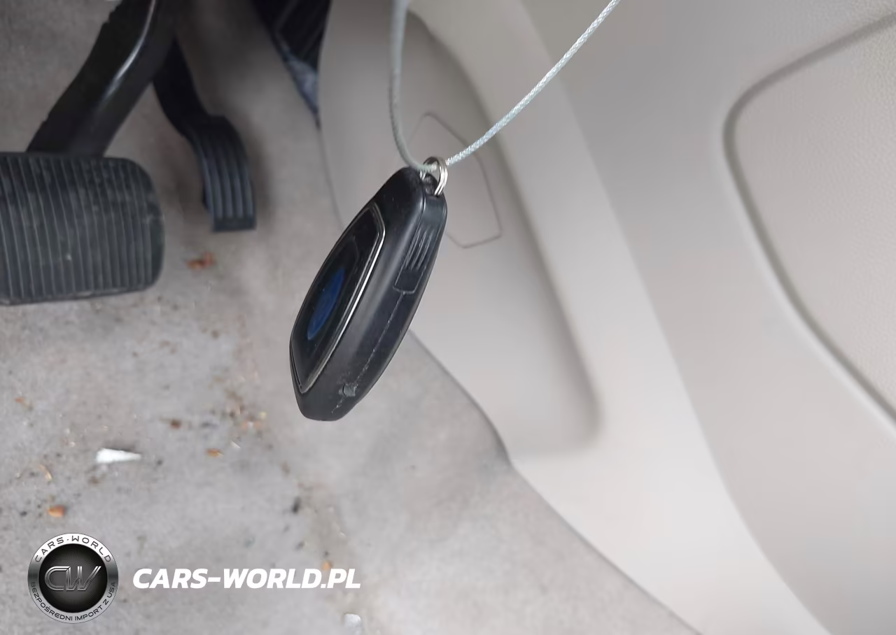 2013 Ford C-Max Hybrid Sel VIN:1FADP5BUXDL506195 - 11