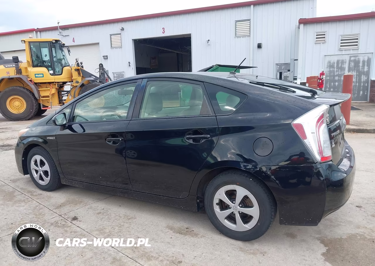 2014 Toyota Prius Two VIN:JTDKN3DU6E0371535 - 14