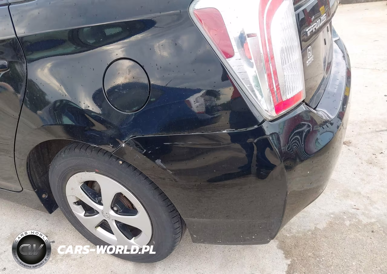 2014 Toyota Prius Two VIN:JTDKN3DU6E0371535 - 6