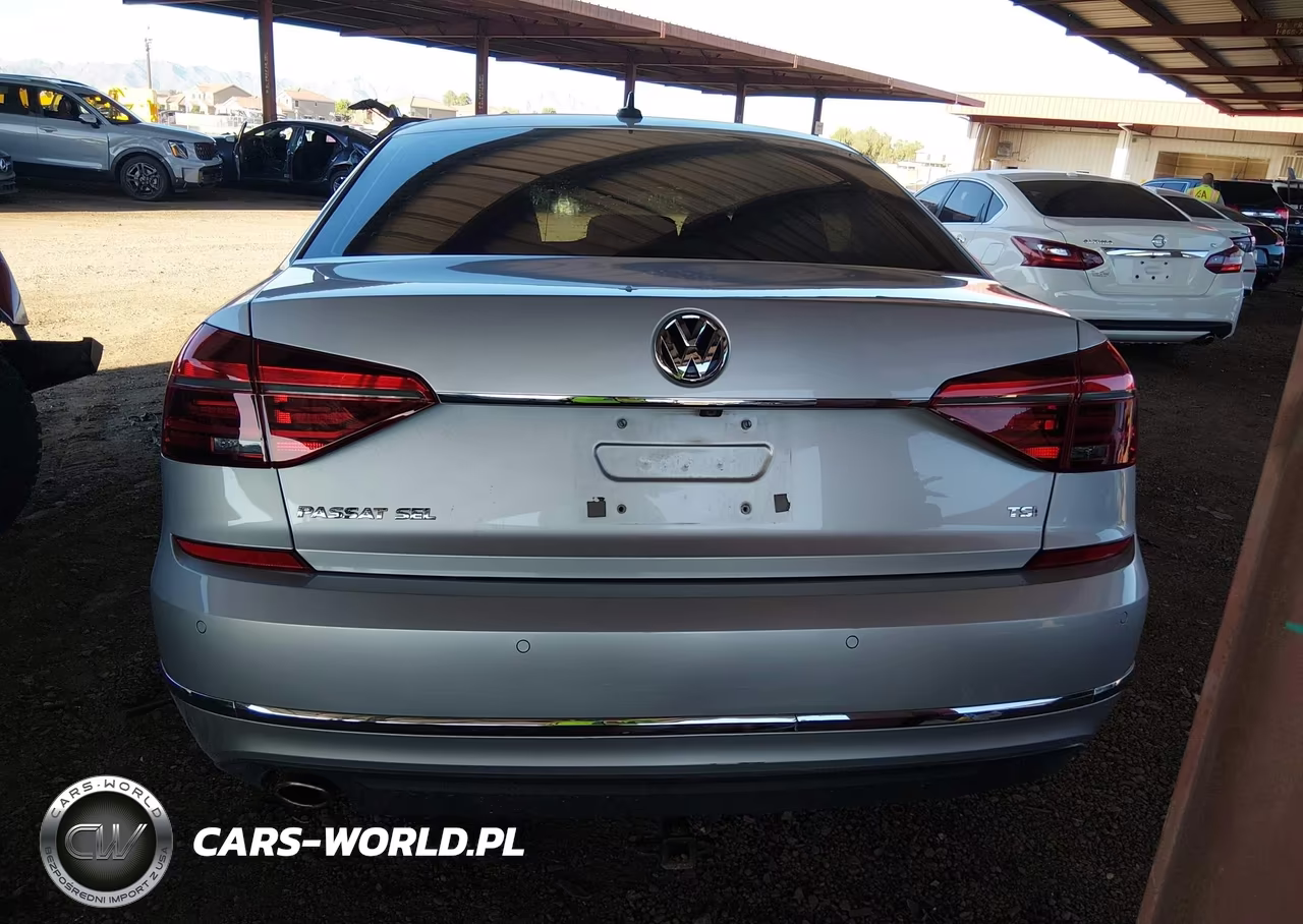 2018 Volkswagen Passat 2.0T Sel Premium VIN:1VWCA7A31JC043559 - 17