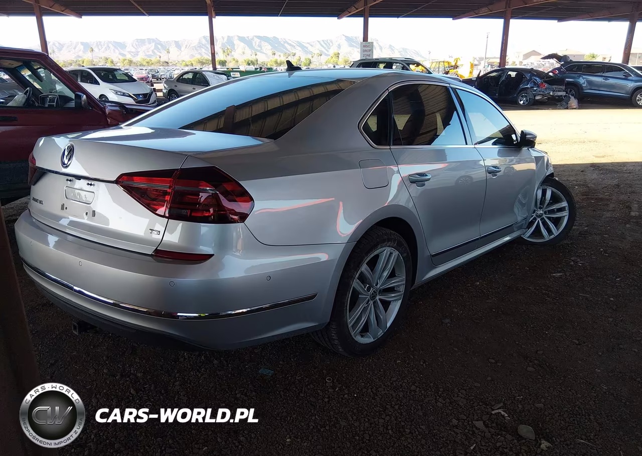 2018 Volkswagen Passat 2.0T Sel Premium VIN:1VWCA7A31JC043559 - 4