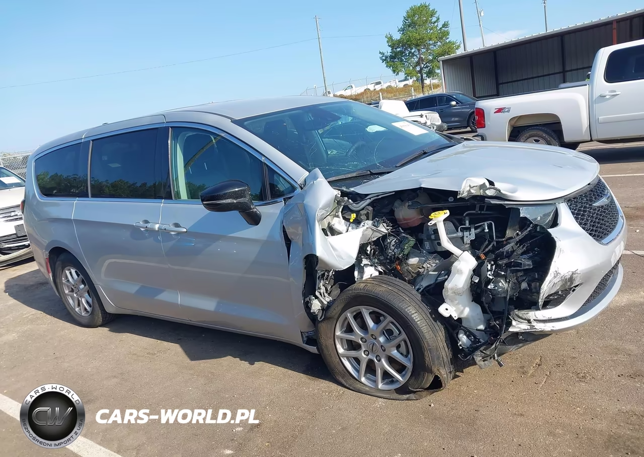 2024 Chrysler Pacifica Touring L VIN:2C4RC1BGXRR129221 - 13