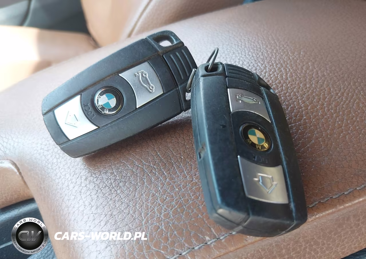 2011 BMW 328I VIN:WBADW3C56BE536981 - 11