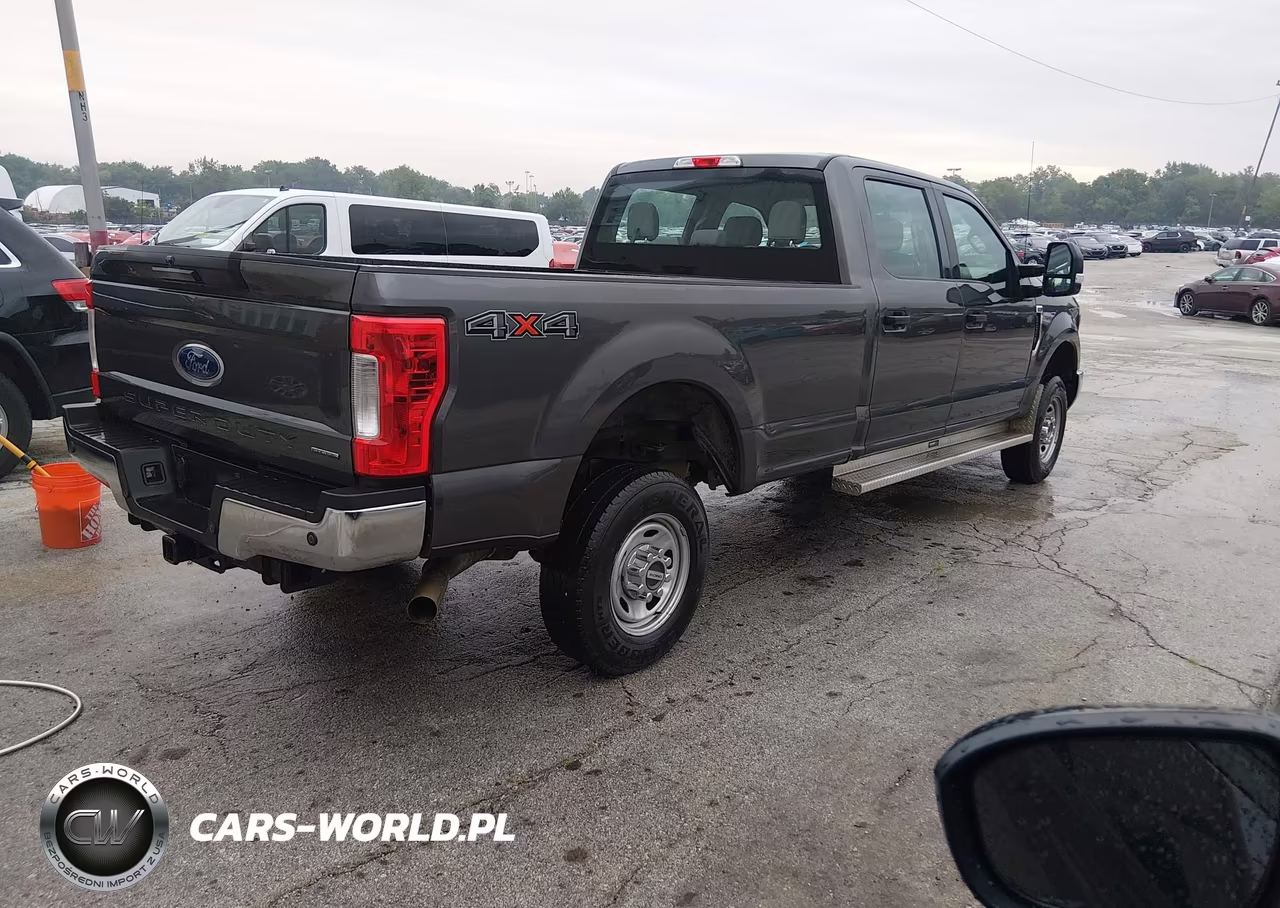 2017 Ford F-350 Xl VIN:1FT8W3B67HEE21121 - 4