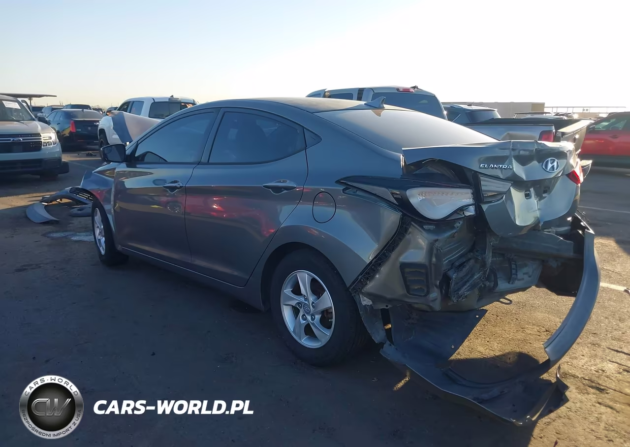 2014 Hyundai Elantra Se VIN:5NPDH4AE7EH449472 - 3