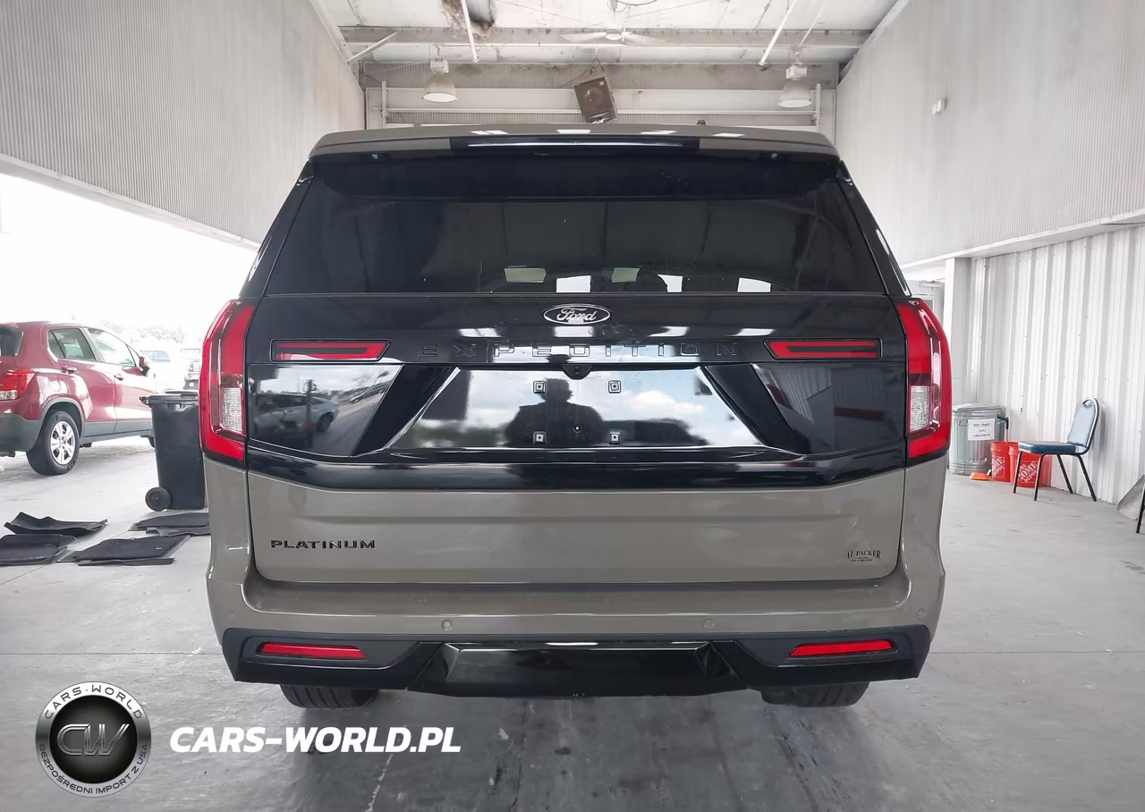 2026 Ford Expedition Platinum VIN:1FMJU1M88TEA25942 - 17