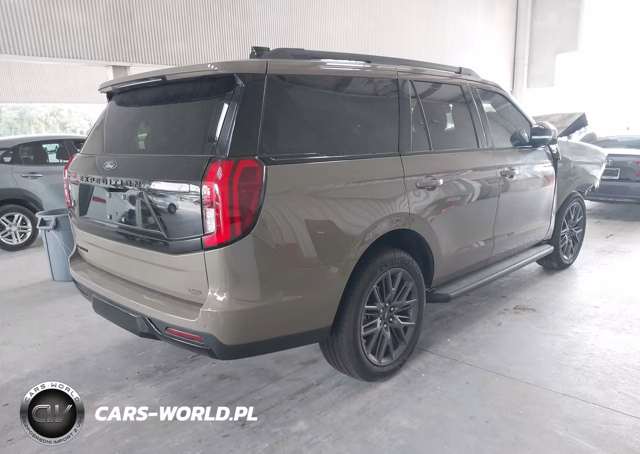 2026 Ford Expedition Platinum VIN:1FMJU1M88TEA25942 - 4