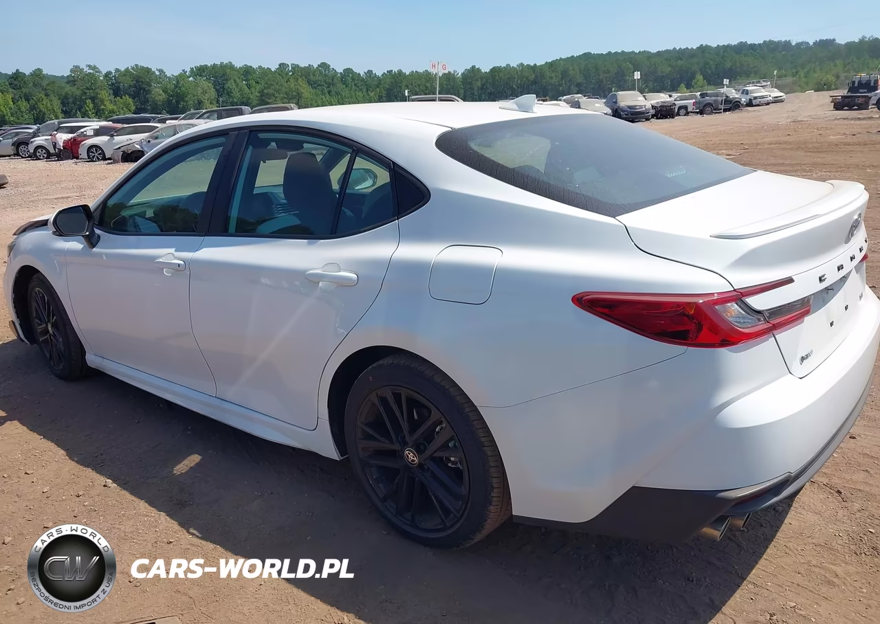 2026 Toyota Camry Se VIN:4T1DAACK2TU280496 - 3