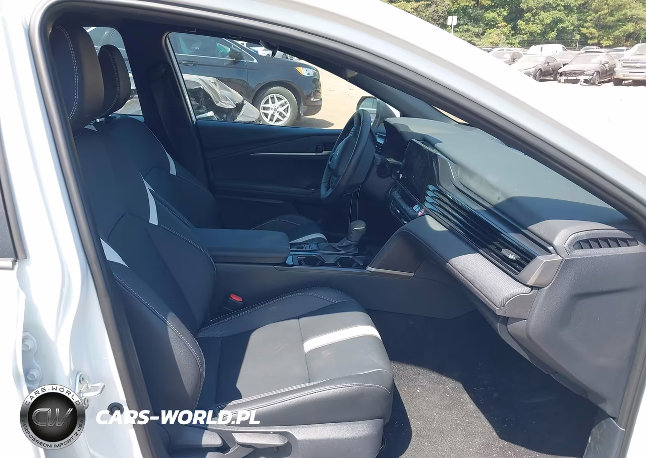 2026 Toyota Camry Se VIN:4T1DAACK2TU280496 - 5