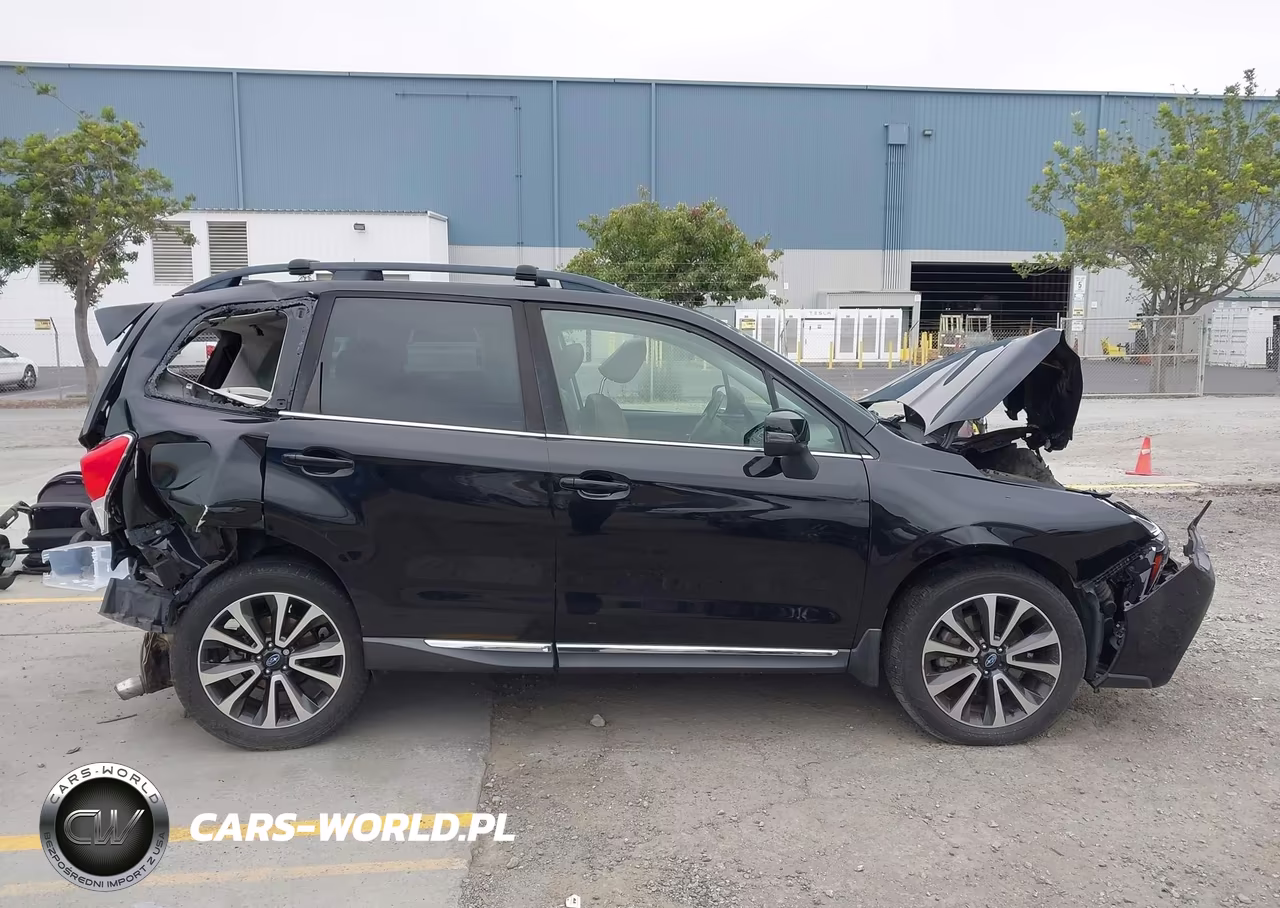 2018 Subaru Forester 2.0Xt Touring VIN:JF2SJGWCXJH406503 - 14