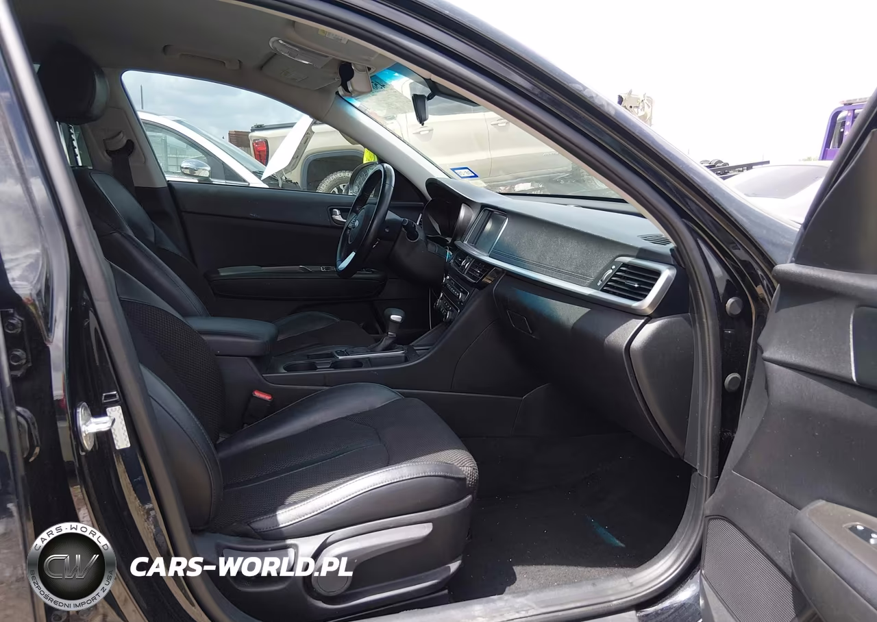 2020 Kia Optima S VIN:5XXGT4L33LG403900 - 5
