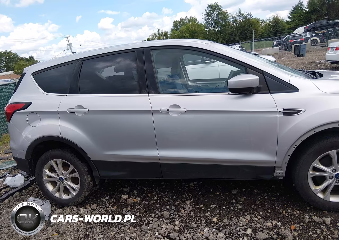 2019 Ford Escape Se VIN:1FMCU9GD8KUB42425 - 14