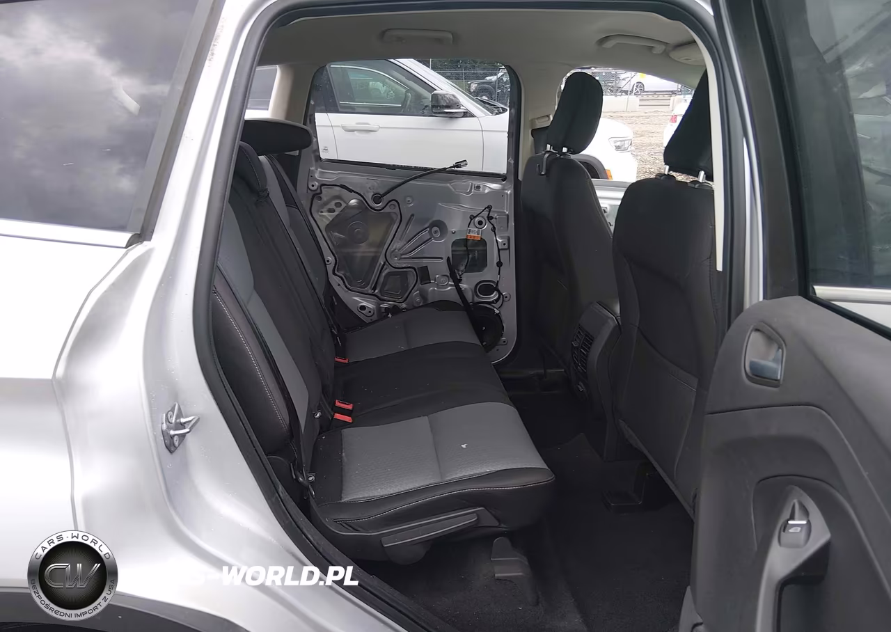 2019 Ford Escape Se VIN:1FMCU9GD8KUB42425 - 8