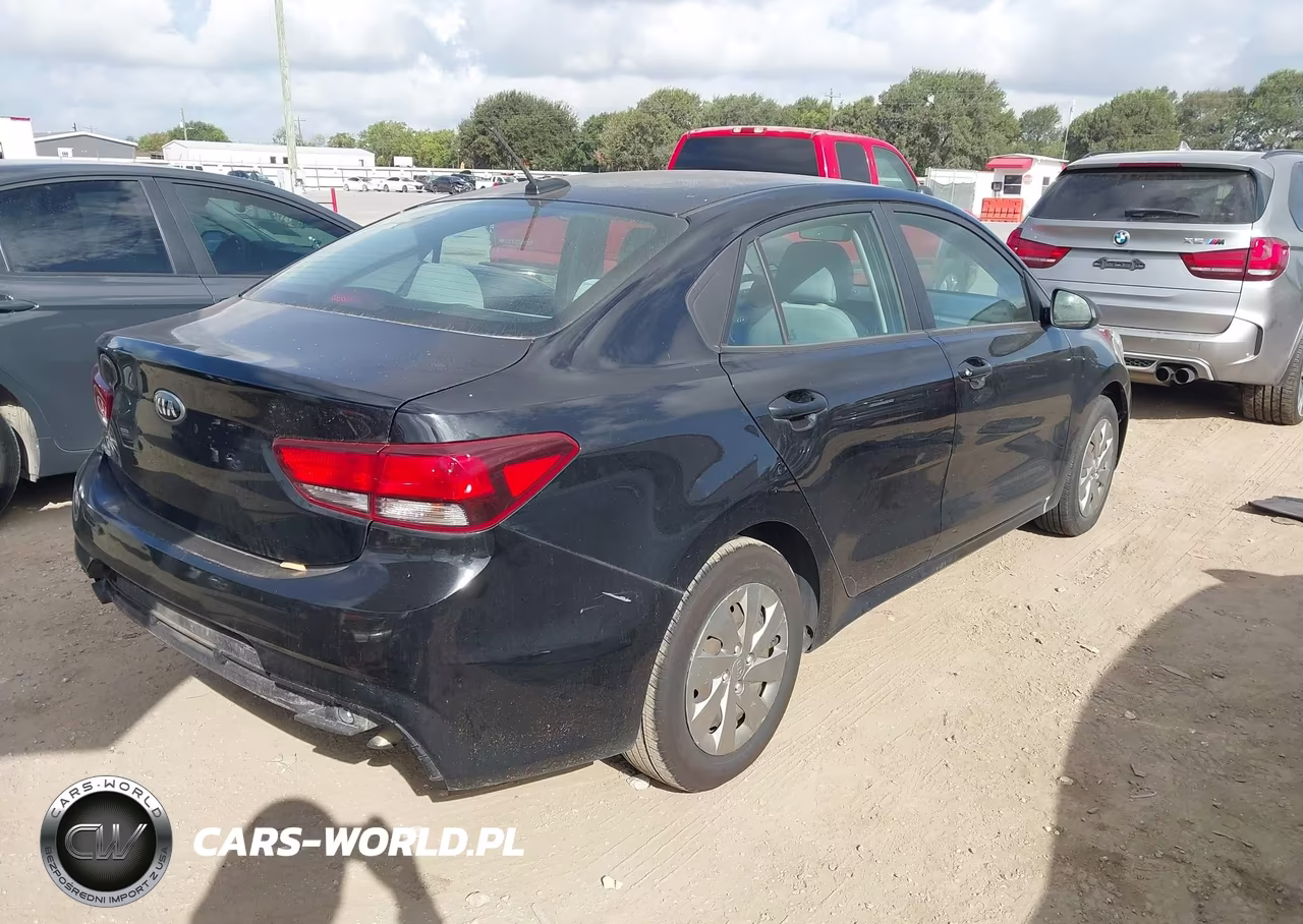 2018 Kia Rio Lx VIN:3KPA24AB8JE060915 - 4