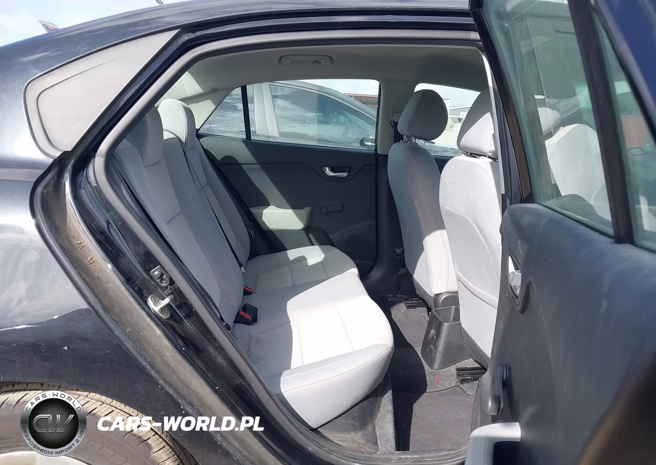 2018 Kia Rio Lx VIN:3KPA24AB8JE060915 - 8