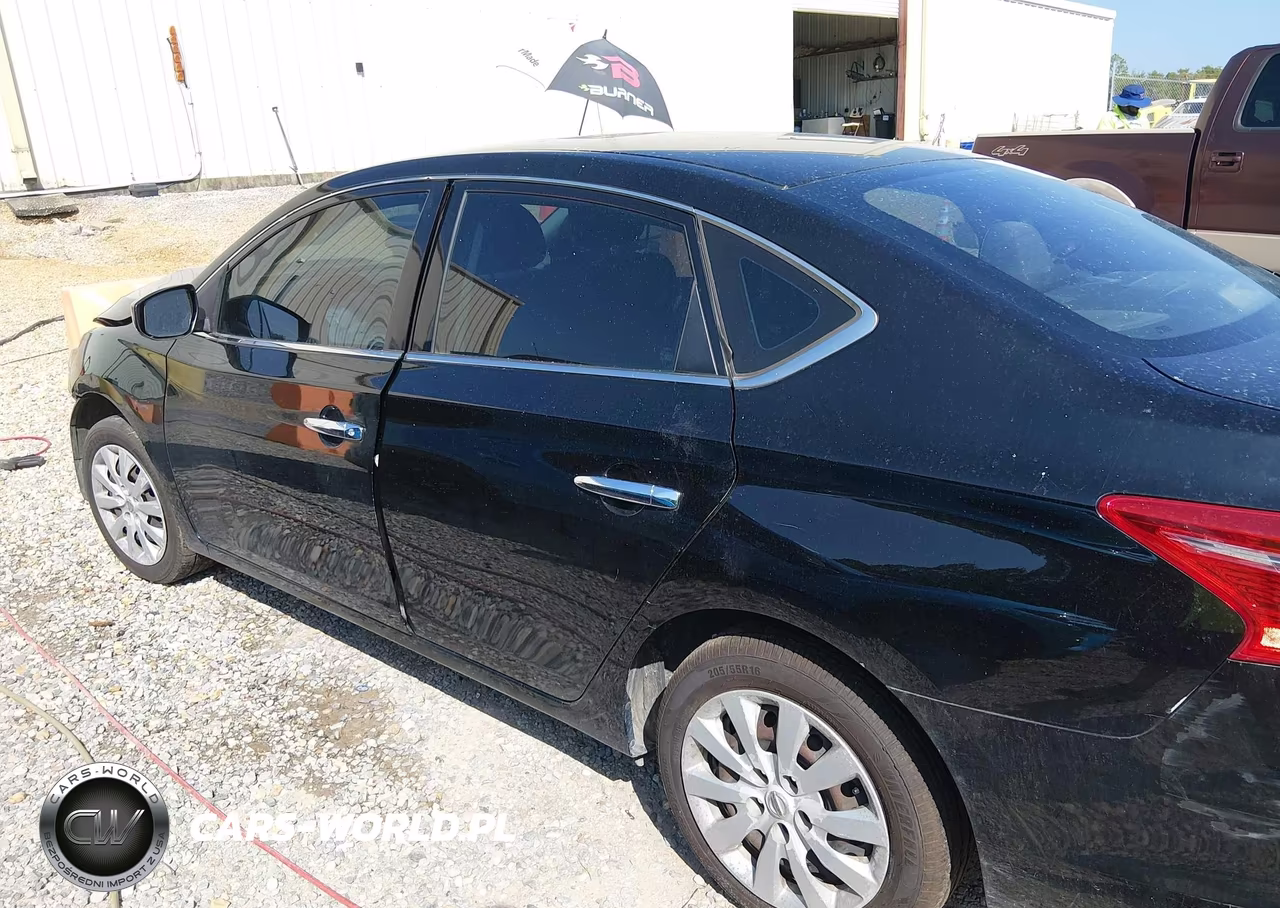 2018 Nissan Sentra S VIN:3N1AB7APXJY307429 - 15