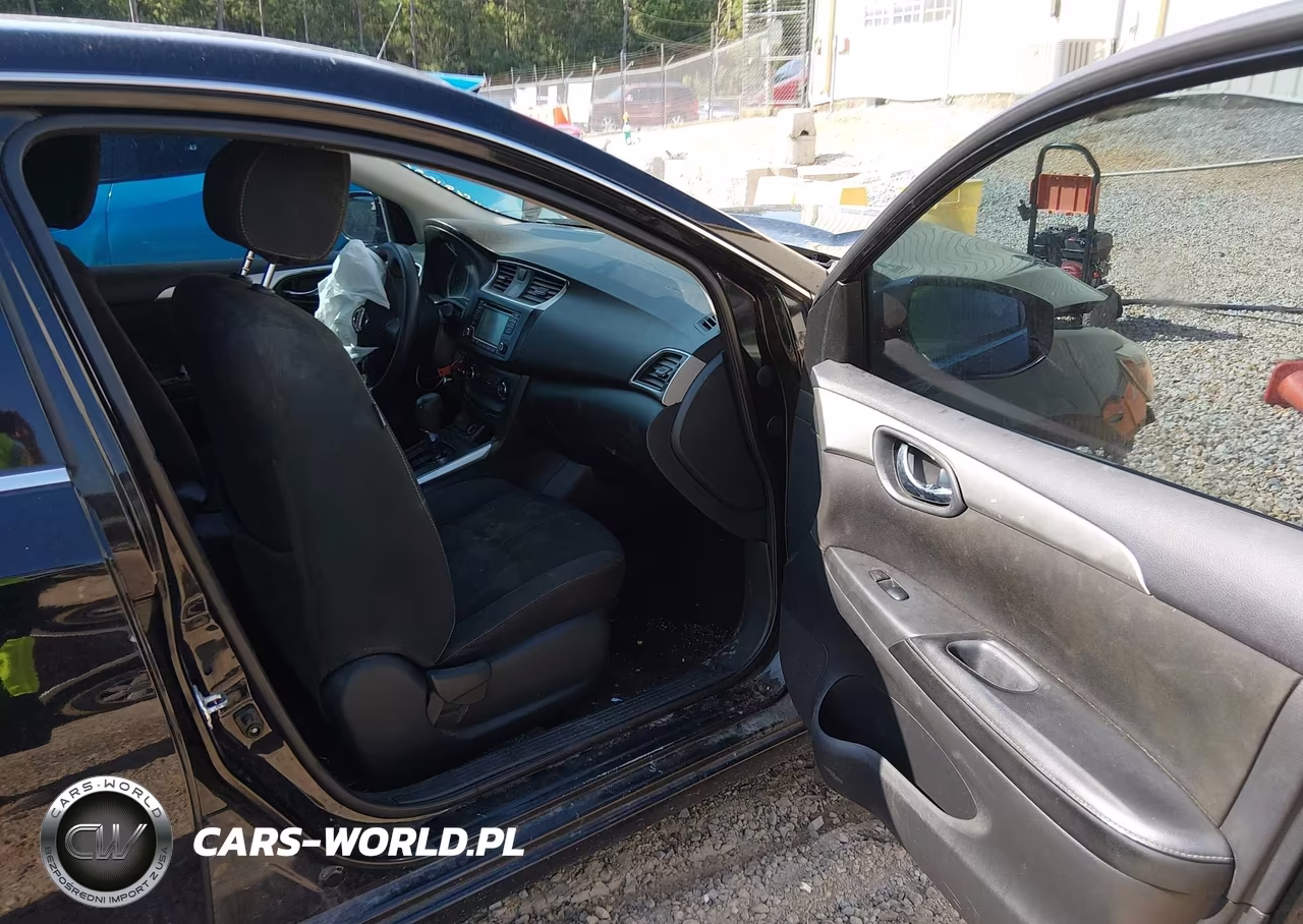 2018 Nissan Sentra S VIN:3N1AB7APXJY307429 - 5
